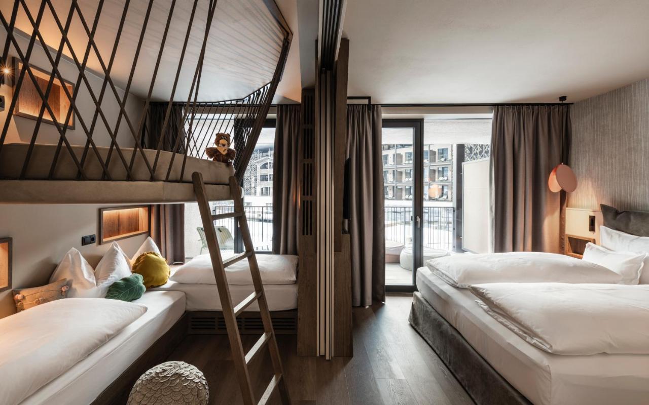 Premium Suite "Falkynest"